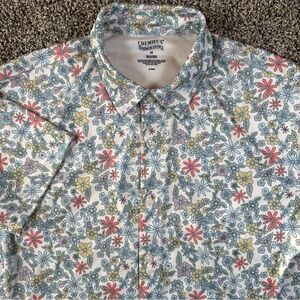 Cremieux Men's Medium Floral Print Performance Short Sleeved Button Down Shirt